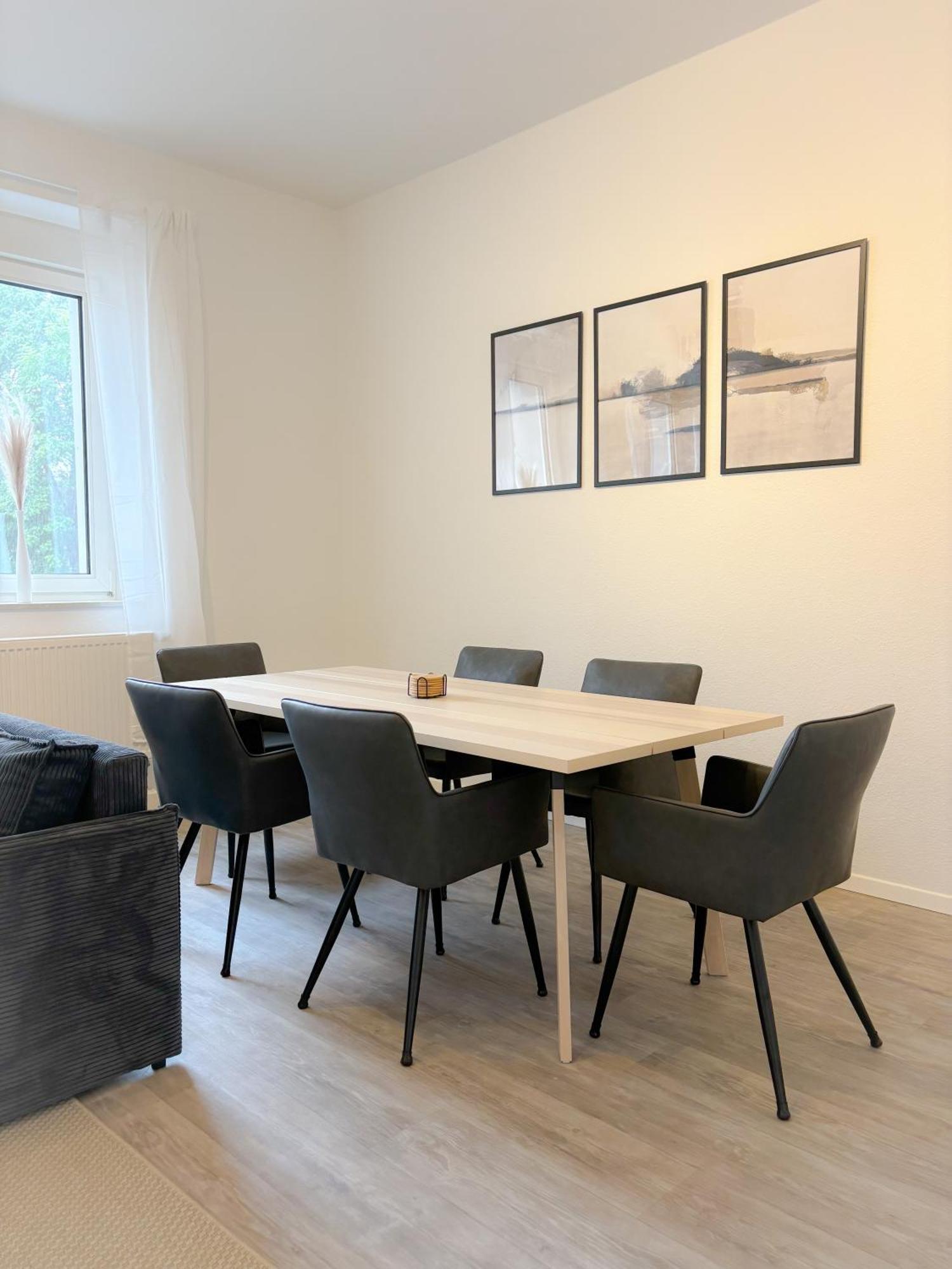 Helles City Apartment Fuer Familien & Gruppen Ной-Ульм Екстер'єр фото